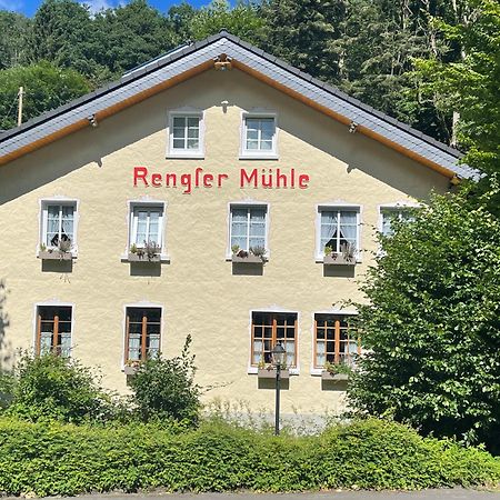 Hotel Restaurant Rengser Muehle Bergneustadt ภายนอก รูปภาพ