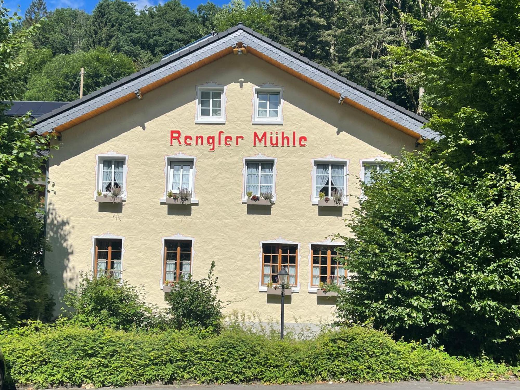 Hotel Restaurant Rengser Muehle Bergneustadt ภายนอก รูปภาพ